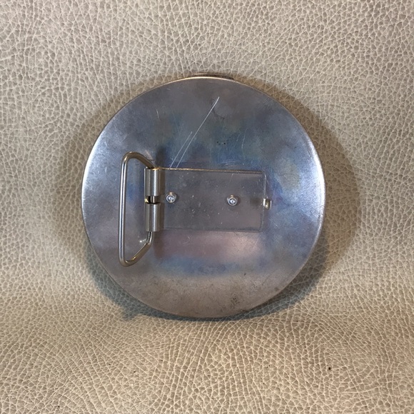 Vintage Belt Buckle Compact - Picture 3 of 3